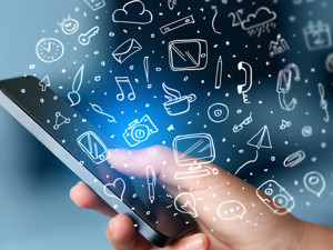几秒钟被划走上千元 购票APP免密支付风险有多大？