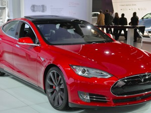 特斯拉Model 3 遭车主疯狂吐槽 疑内饰材质偷工减料
