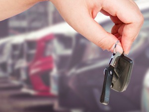 二手车残值率低 电动车陷"易买难卖"困境