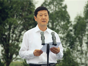 陈国强的晋升路……｜素描