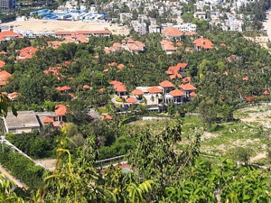 中央农办主任：盘活闲置宅基地不是让城里人“下乡”去买房置地