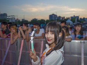 人民日报评网络直播乱象：资本狂欢岂可践踏法律道德底线