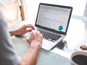 来自专业券商的研报：深度剖析2018年春节档票房数字背后的秘密