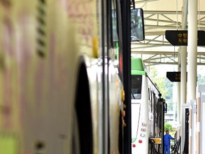 一纸通知书引发新能源公交运营补贴争议：谁该拿这笔钱？