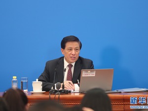 刚刚！十三届人大一次会议首场新闻发布会举行 张业遂的回答“火了”