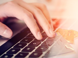 人民日报：个税起征点 你觉得多少合适？