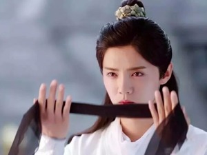 鹿晗、李易峰经纪变动背后，流量明星们在焦虑什么？