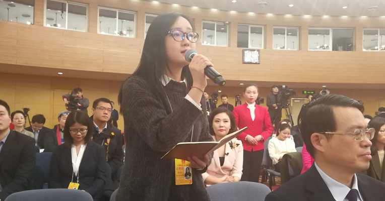视频丨全国人大财经委副主任尹中卿答每经记者问：让人大监督工作长出牙齿，取得实效