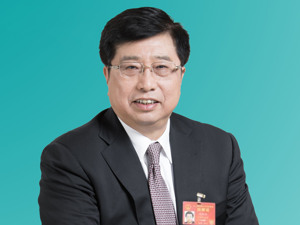 每经专访全国人大代表、海信集团董事长周厚健：高质量发展落脚点在“做高质量的好产品”