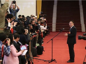 关于房价、空气质量、体育改革，部长们都回应了！