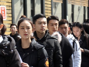 当演员一定要学表演吗？他们还有哪些选择……