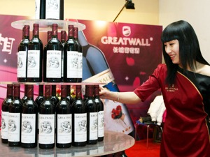 进口葡萄酒抢低端市场 国内龙头纷纷转战中高端