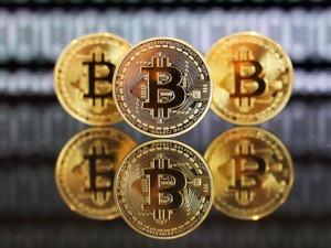 太惨了！比特币一季度价格腰斩，市值跌掉3个特斯拉…