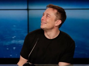 媒体称特斯拉诸多部件有瑕疵 马斯克为自己的“恶趣味”道歉