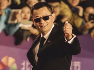  “墨镜王”王家卫亮相北影节分享挑选标准  时隔多年《爱神·手》加长版内地首映