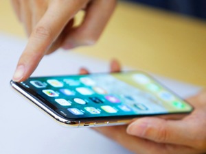 机构频称iPhone X减产  安洁科技今年来股价已跌近40%