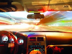 科技公司加入智能汽车赛道争夺战 传统车企如何共舞