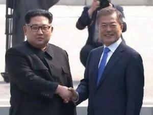 朝韩第三次首脑会晤 金正恩跨过“三八线”
