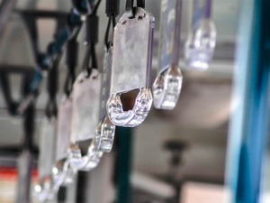 北京：二维码支付入局 传统刷卡乘车迎“挑战”