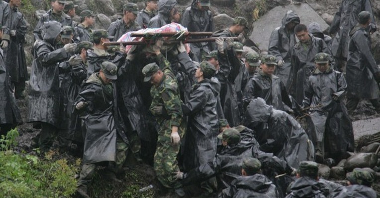 1岁时，它就从汶川地震废墟下救出13名幸存者！