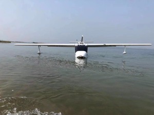 独家！中国邮政EMS水陆两栖无人机试飞成功