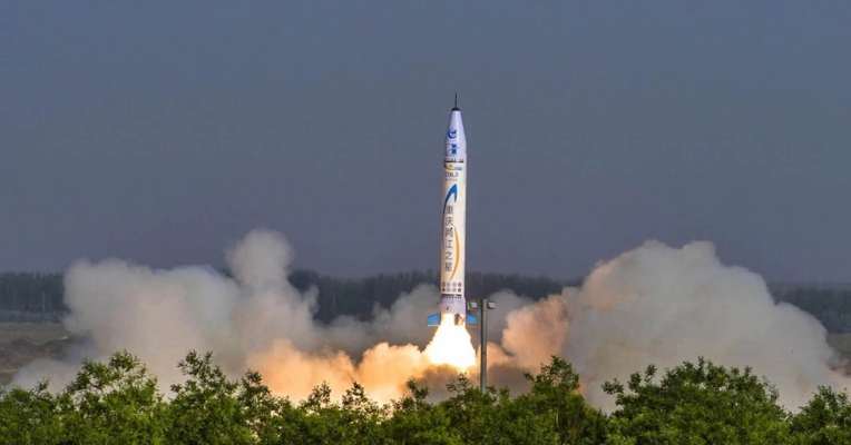 视频丨我国首枚民营自研商用亚轨道火箭首飞成功