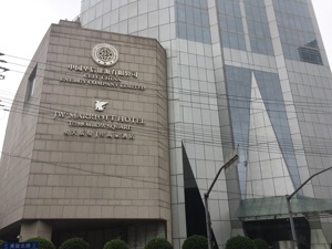 上海华信资金链预警：去年三季末应收账款818亿 20亿债券逾期末兑付