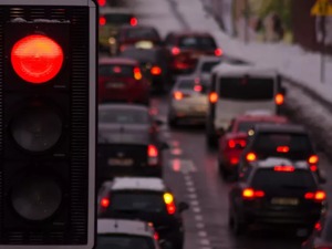 法院提示：租用车牌指标小心“车”“牌”两空