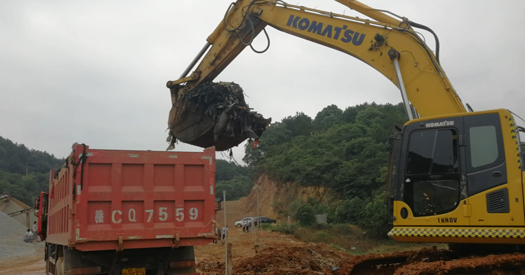 视频丨当地明星企业摊上大事！违法填埋垃圾近万吨