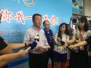 恒安国际CEO许连捷：把产品做到最好 就不怕没钱赚