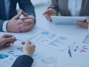 820万高校毕业生迎战就业高峰 “慢就业”等新趋势显现
