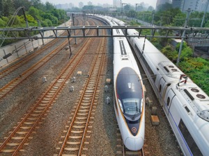 全国铁路又调图：西部高铁前“图”在何方？