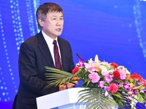 专访中国国际经济交流中心首席研究员张燕生：结构调整速度应优先于经济增速 高技术服务业营商环境需进一步改善 