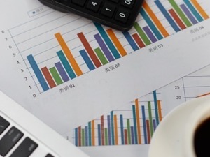 上半年乘用车销量未达预期 SUV月销首现负增长