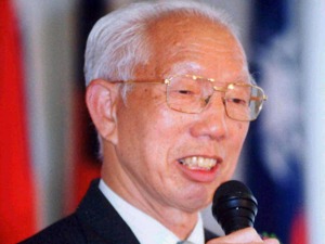 “香港皮革大王”田家炳逝世  捐助300多所学校 连住房都卖掉