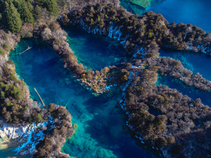 强降雨致四川64家A级景区暂时关闭 开放时间视天气而定