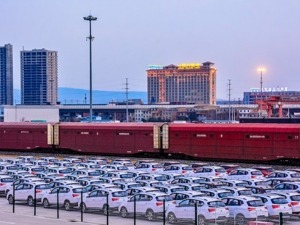 美将就进口汽车关税举行听证会 或加征25%关税