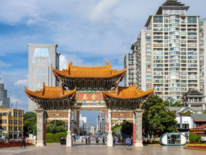 昆明逾200家旅行社或被撤销资格  从业者叹此次政策太严厉
