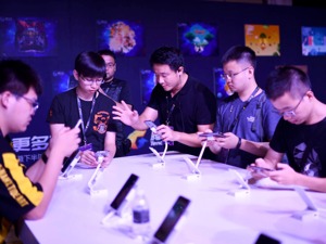 巨头布局的功能游戏成CJ热点“C位出道” 腾讯称暂不考量商业价值