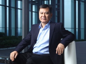 每经专访苏宁控股集团董事长张近东：改革开放创造时代机遇 苏宁转型顺势而为