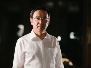 每经专访上影集团党委书记、董事长任仲伦： 改革开放初期，电影承担了思想启蒙的使命