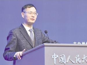 每经专访中国人民大学财政金融学院副院长赵锡军：  以前要求党员干部带头买股票，现在他们买得有“要求”