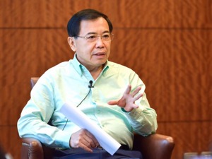 每经专访TCL集团董事长、CEO李东生：从“雏鹰展翅”到“鹰击长空”TCL三十七年变革与创新