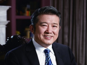 每经专访泰康保险董事长陈东升：企业家精神在改革开放过程中形成发展