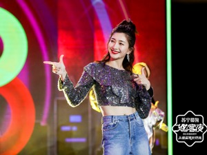 苏宁817头号买家发烧夜来袭：既能打台球又会画画的江疏影你见过么？