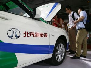 忙上市、推新车，北汽新能源力做“先驱”拒做“先烈”