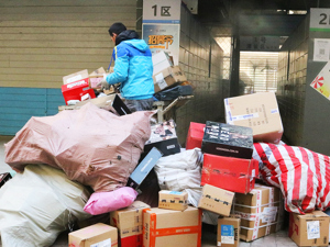 8个月内，全国寄了303亿件快递！这6个城市超过10亿件