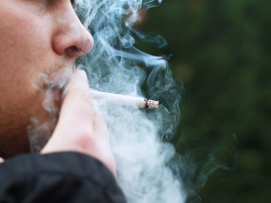 美国监管重拳瞄向电子烟 考虑产品全部下架