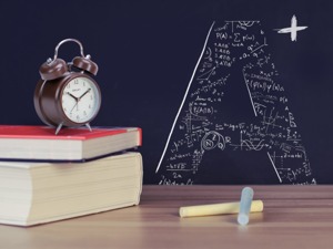 国务院督查校外培训乱象：人大附等名校教师成招牌