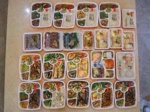 “发霉盒饭”惊动国务院督查组！本月底高铁盒饭将有这个变化